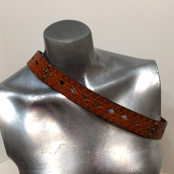 FOSSIL leather laser cut studded belt S warm brown - Picture 5 of 14